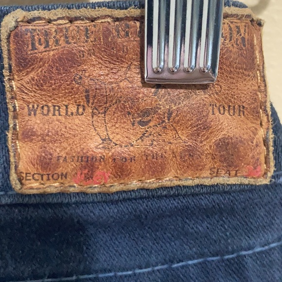 Used women’s sz 28 true religion Joey flare - Picture 2 of 5